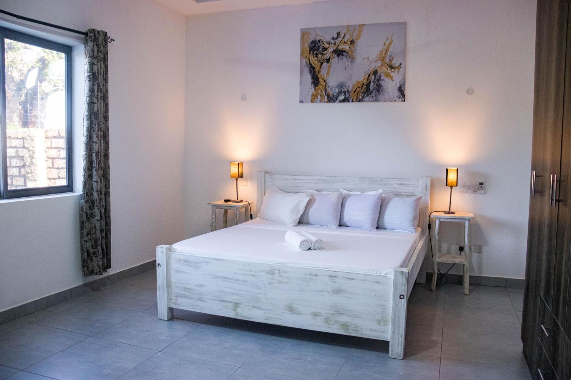 4 U Luxury Bungalows Diani Playa de Diani Exterior foto