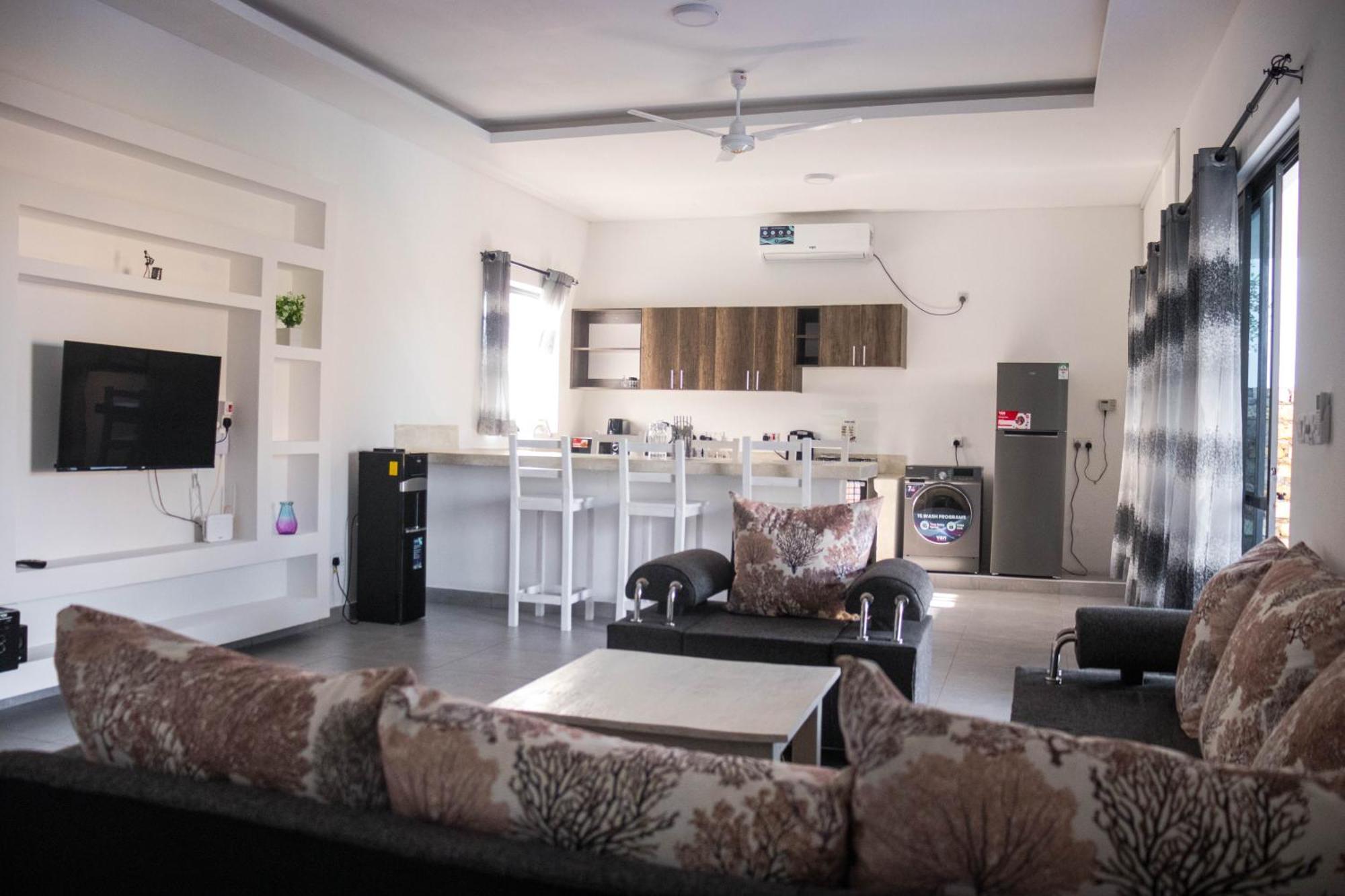 4 U Luxury Bungalows Diani Playa de Diani Exterior foto